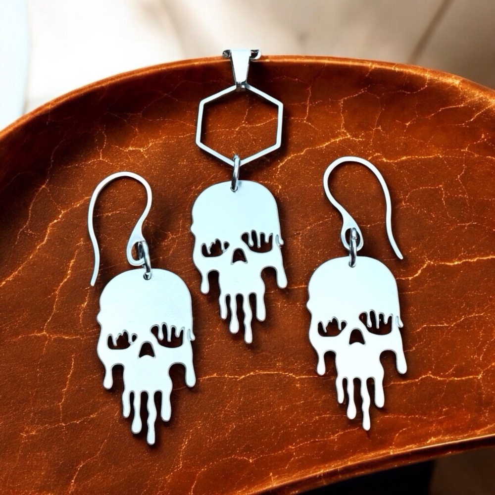 🆕 Melting Skull Laser Etched Necklace and Earrings Set Stainless Steel